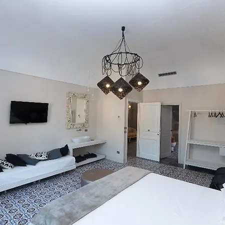 Palazzo Conti E 4* Scicli