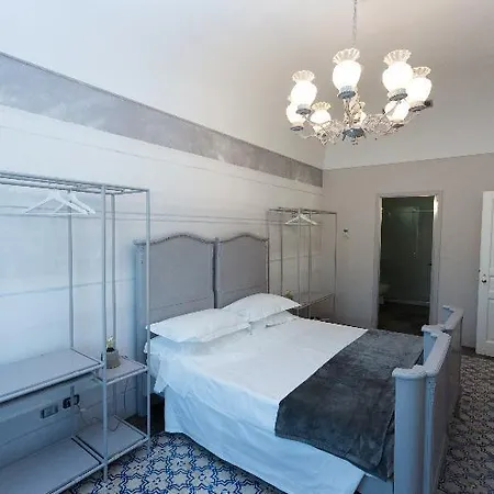 Palazzo Conti E ホテル 4*